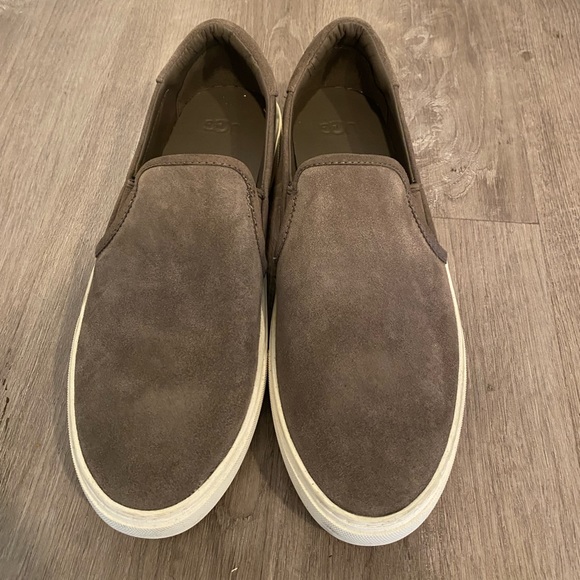 UGG Jass Slip On Sneaker - Picture 1 of 7